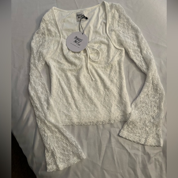 Princess Polly Tops - Princess Polly long sleeve white lace tie shirt NWT